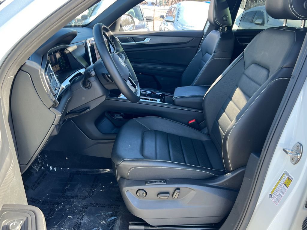 Certified 2024 Volkswagen Atlas Cross Sport SEL image 19