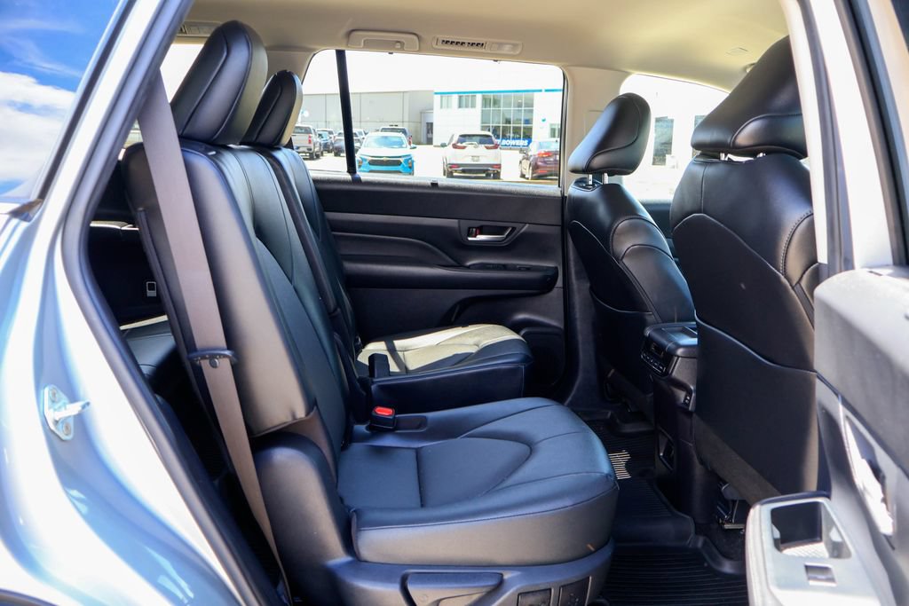 Used 2024 Toyota Grand Highlander FWD image 12
