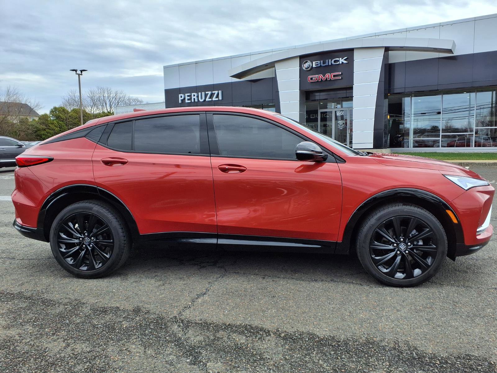 Certified 2024 Buick Envista Sport Touring w/ Convenience I Package image 2