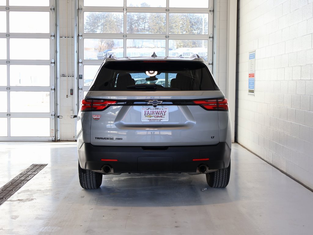 Certified 2023 Chevrolet Traverse LT w/ Midnight/Sport Edition image 9