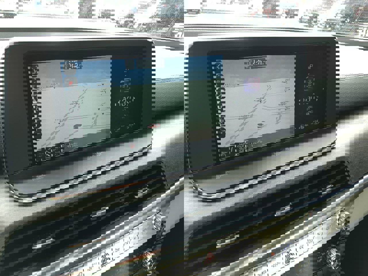 Used 2022 Kia Telluride SX w/ SX Prestige Package image 23