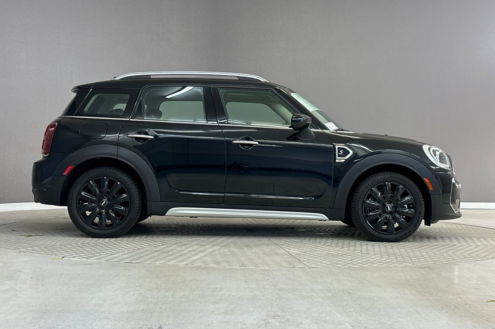 Used 2024 MINI Cooper Countryman S FWD image 8