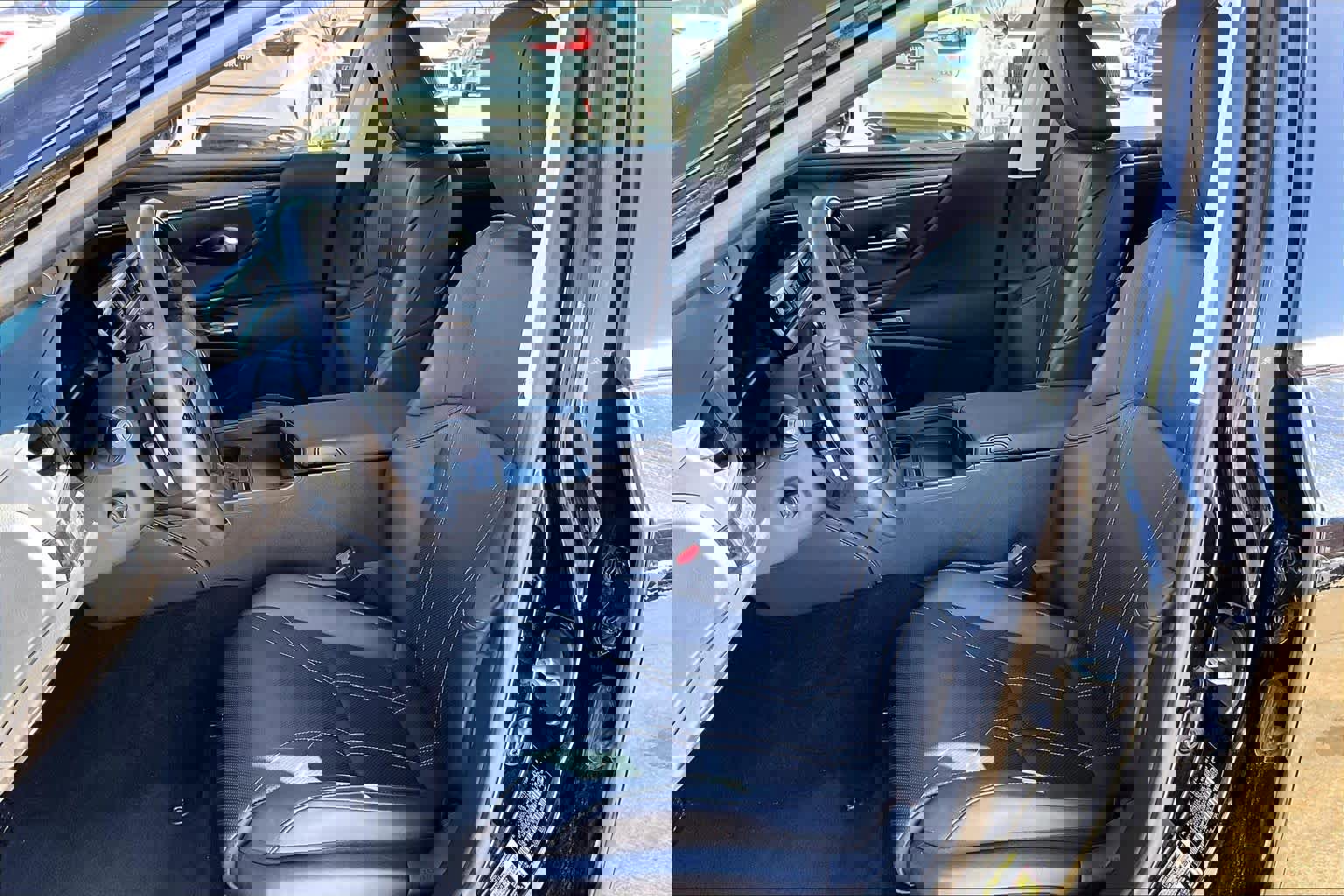 Used 2024 Lexus ES 350 Luxury w/ Technology Package image 8