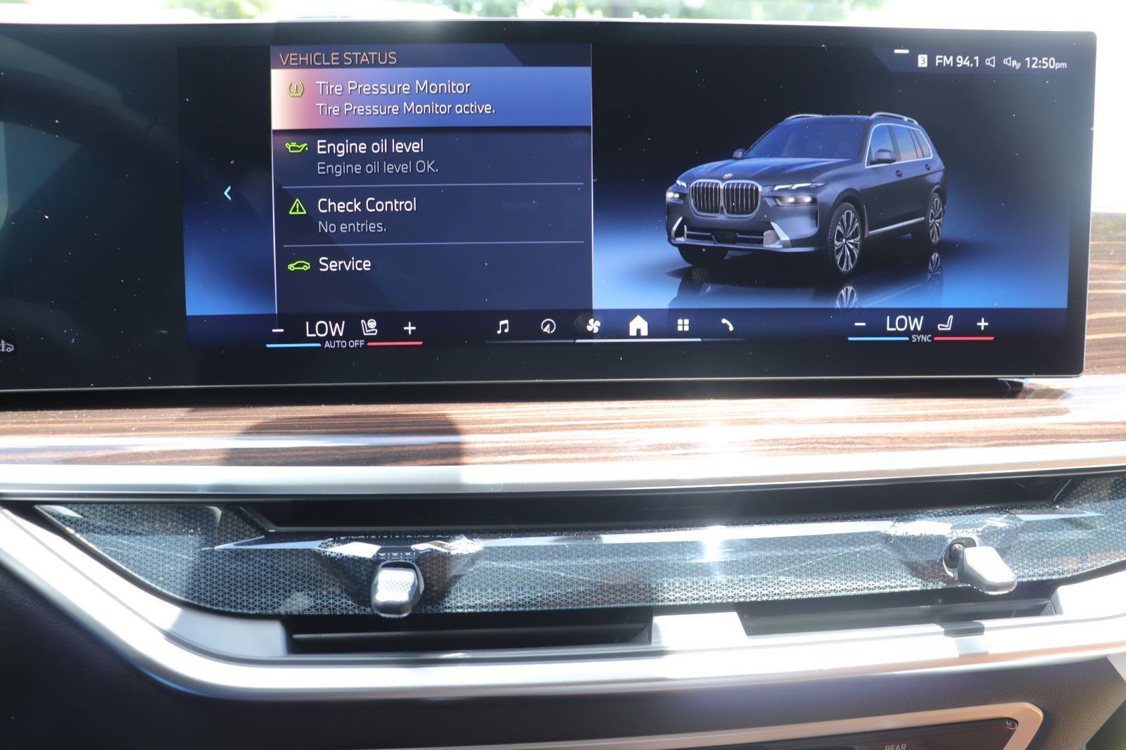 New 2026 BMW X7 xDrive40i w/ Premium Package image 41