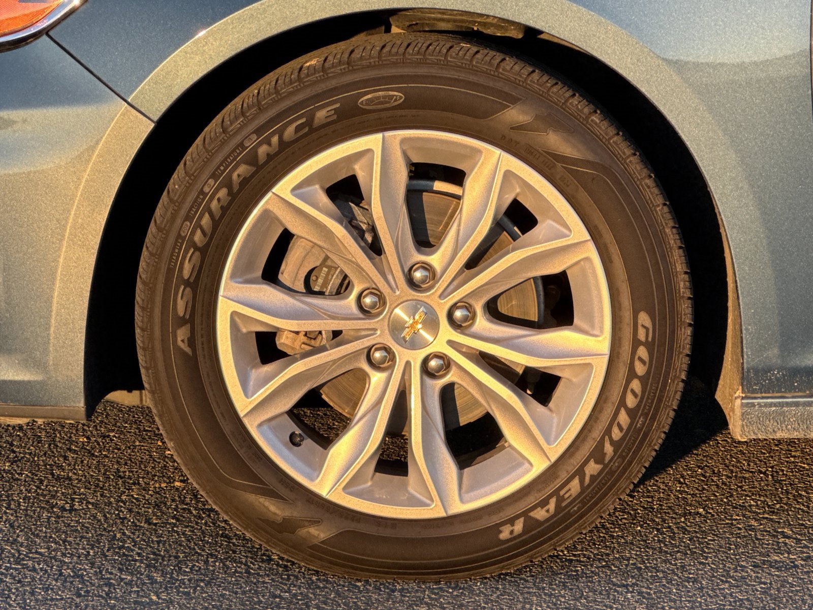 Used 2024 Chevrolet Malibu LT image 31