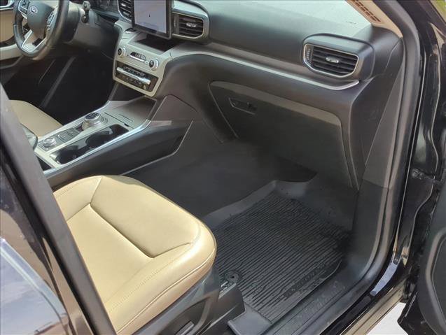 Used 2022 Ford Explorer XLT w/ Equipment Group 202A image 24