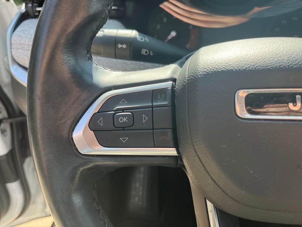 Used 2022 Jeep Compass Latitude image 34