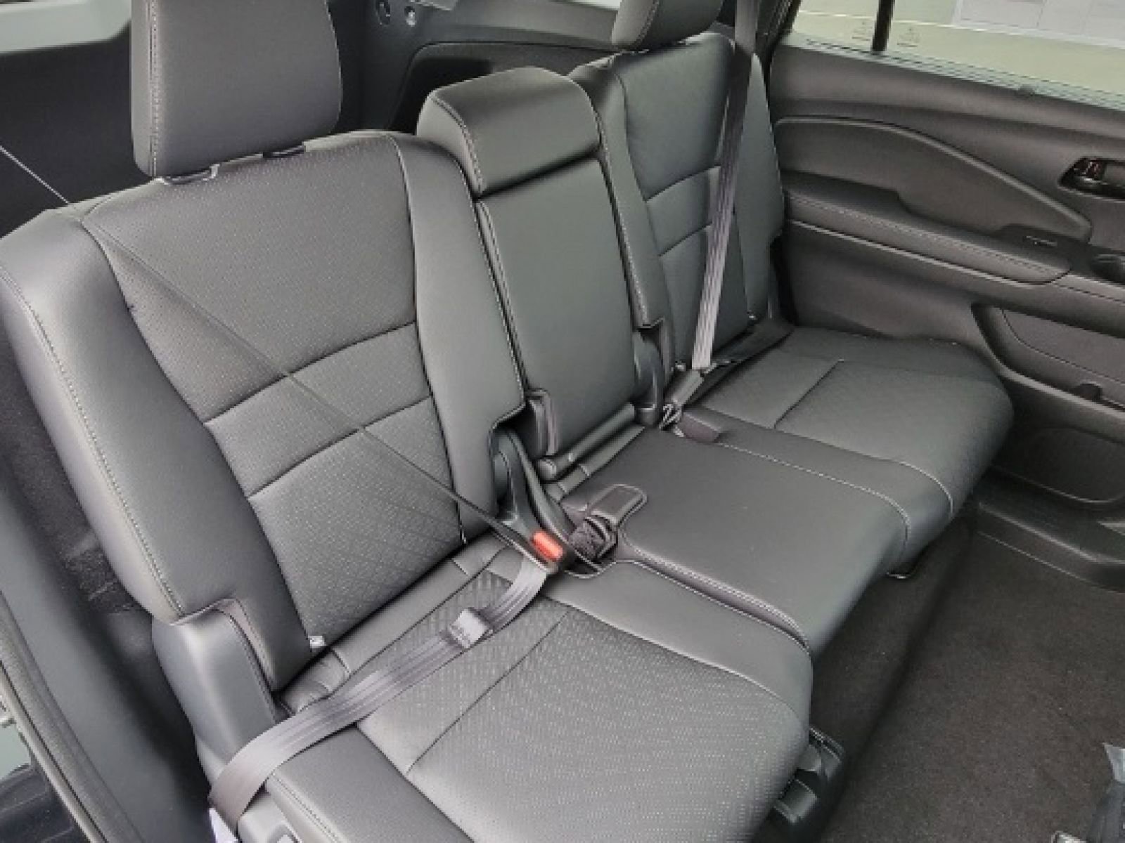 Used 2023 Honda Passport Elite image 19