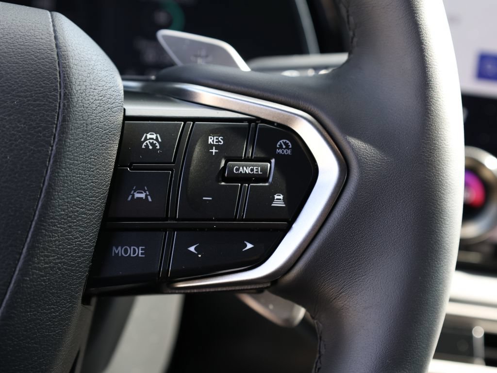 Used 2025 Lexus RX 350h w/ Accessory Package (Z1) AWD/4WD image 37