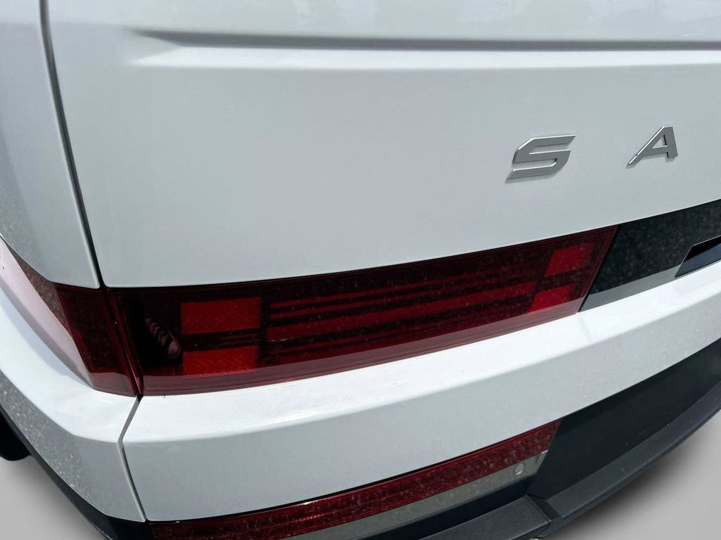 Certified 2024 Hyundai Santa Fe Limited FWD image 35