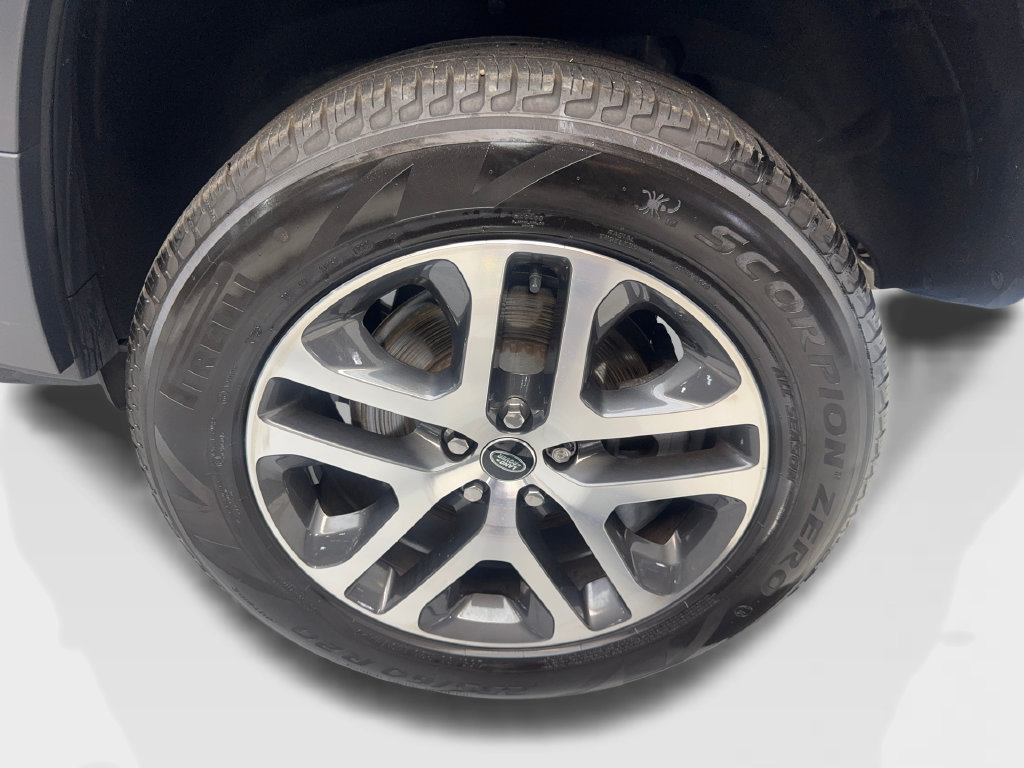 Used 2023 Land Rover Defender 110 SE AWD/4WD image 87