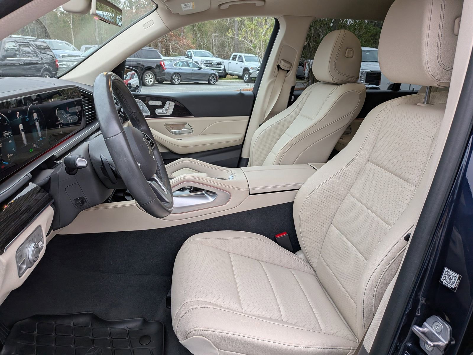 Used 2020 Mercedes-Benz GLS 450 4MATIC image 23