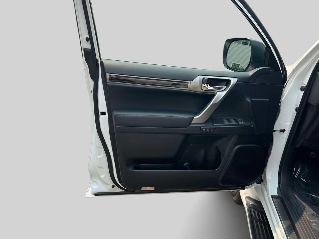 Certified 2023 Lexus GX 460 Premium w/ Premium Package AWD/4WD image 15