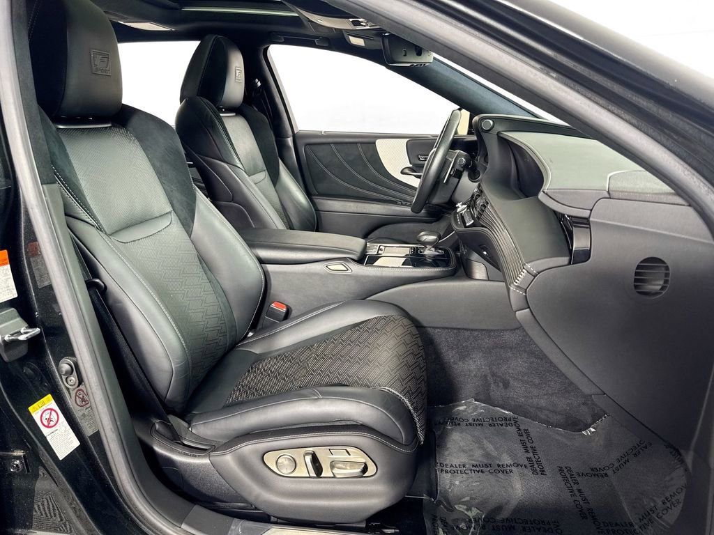 Used 2018 Lexus LS 500 F Sport w/ Performance Package RWD image 36