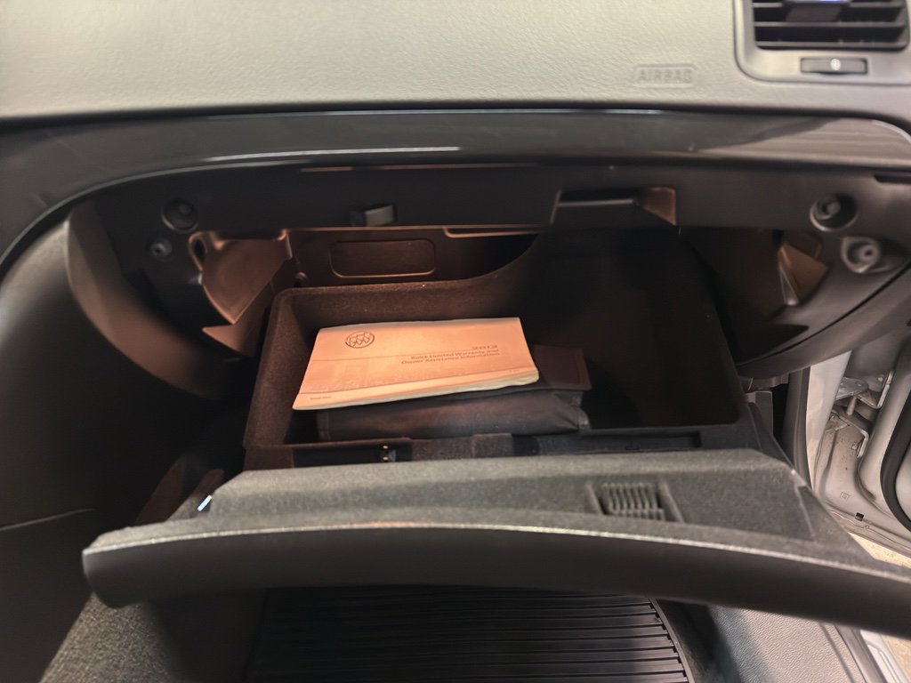 Used 2012 Buick Regal Premium image 24