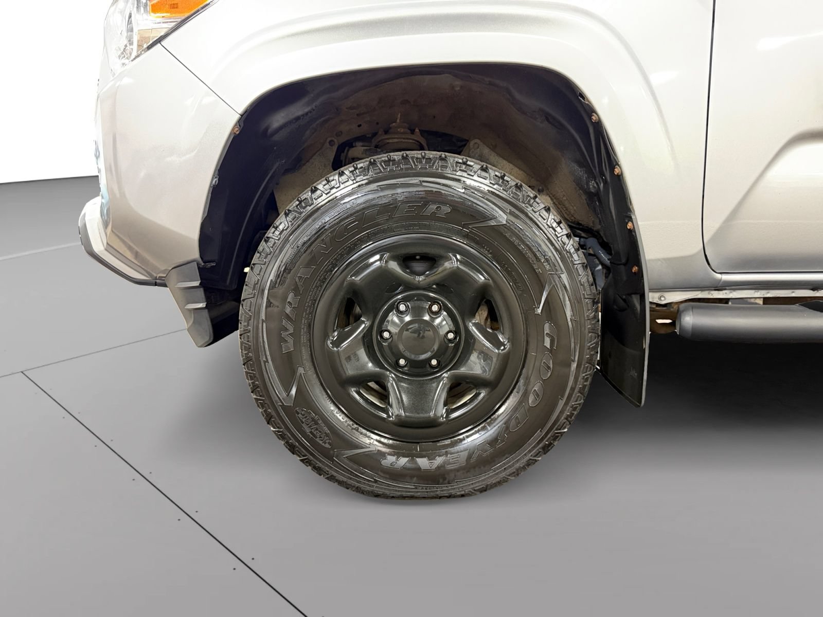 Used 2019 Toyota Tacoma SR w/ SR Convenience Package AWD/4WD image 14