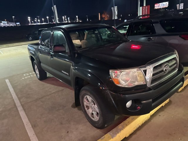 Used 2010 Toyota Tacoma PreRunner image 2