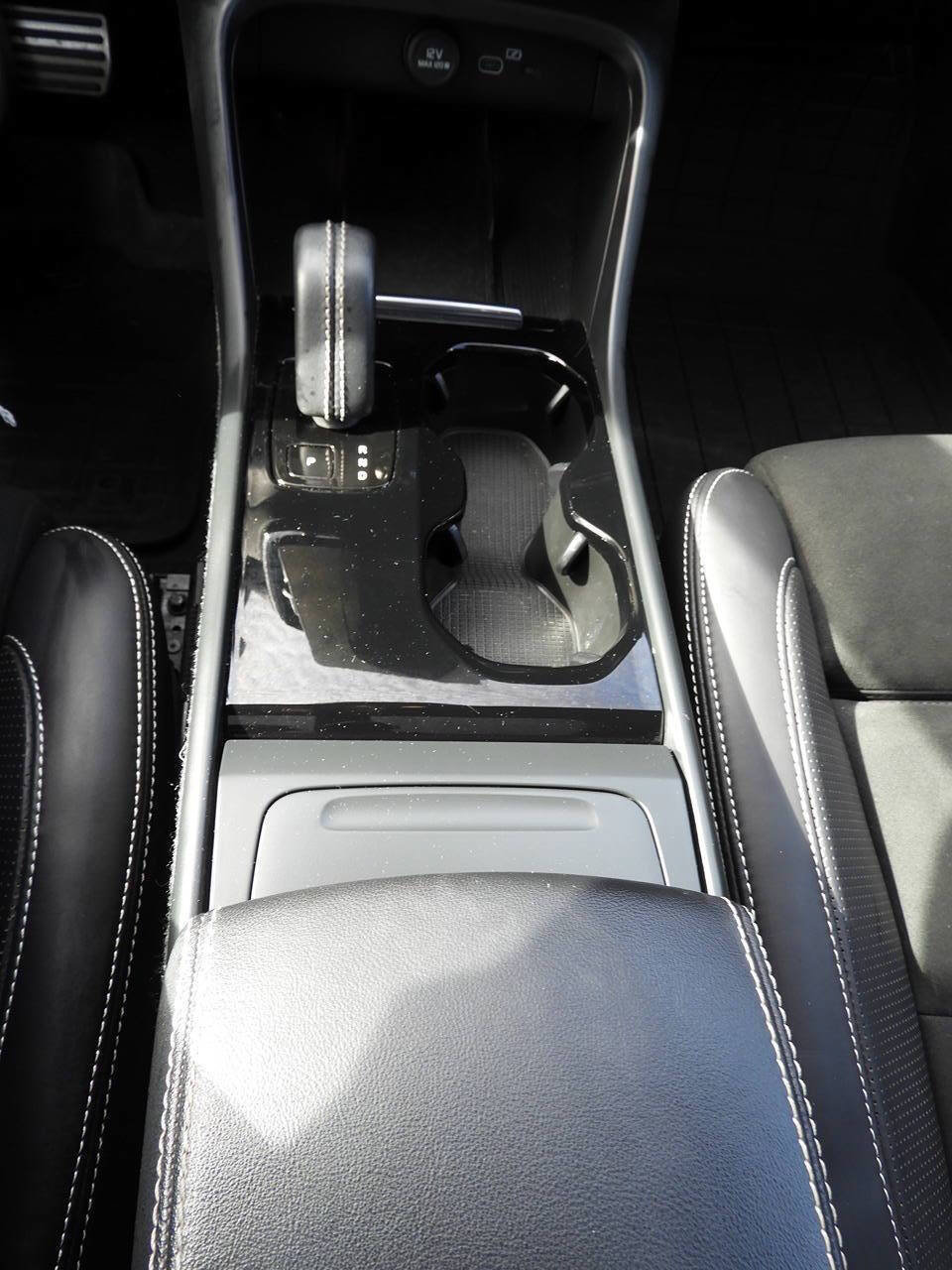 Used 2021 Volvo XC40 P8 Recharge w/ Advanced Package AWD/4WD image 43