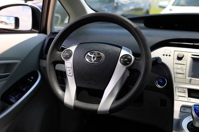 Used 2015 Toyota Prius Four image 30