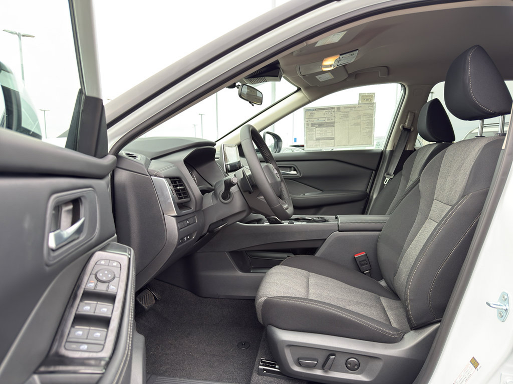 New 2026 Nissan Rogue SV image 11