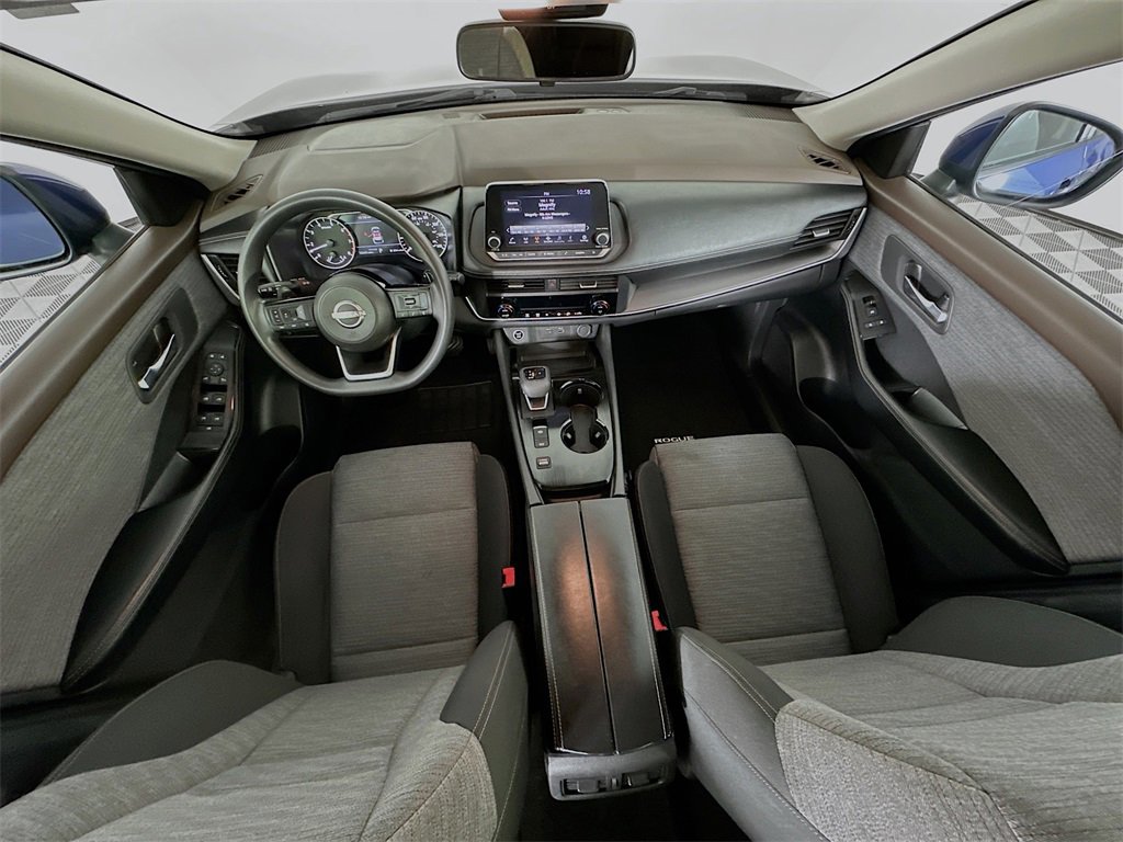 Used 2023 Nissan Rogue SV image 30