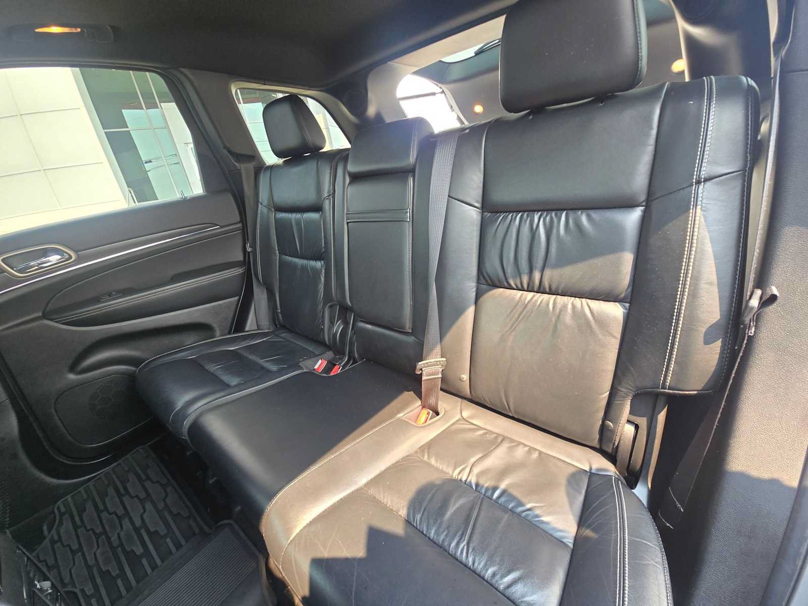 Used 2014 Jeep Grand Cherokee Limited AWD/4WD image 17