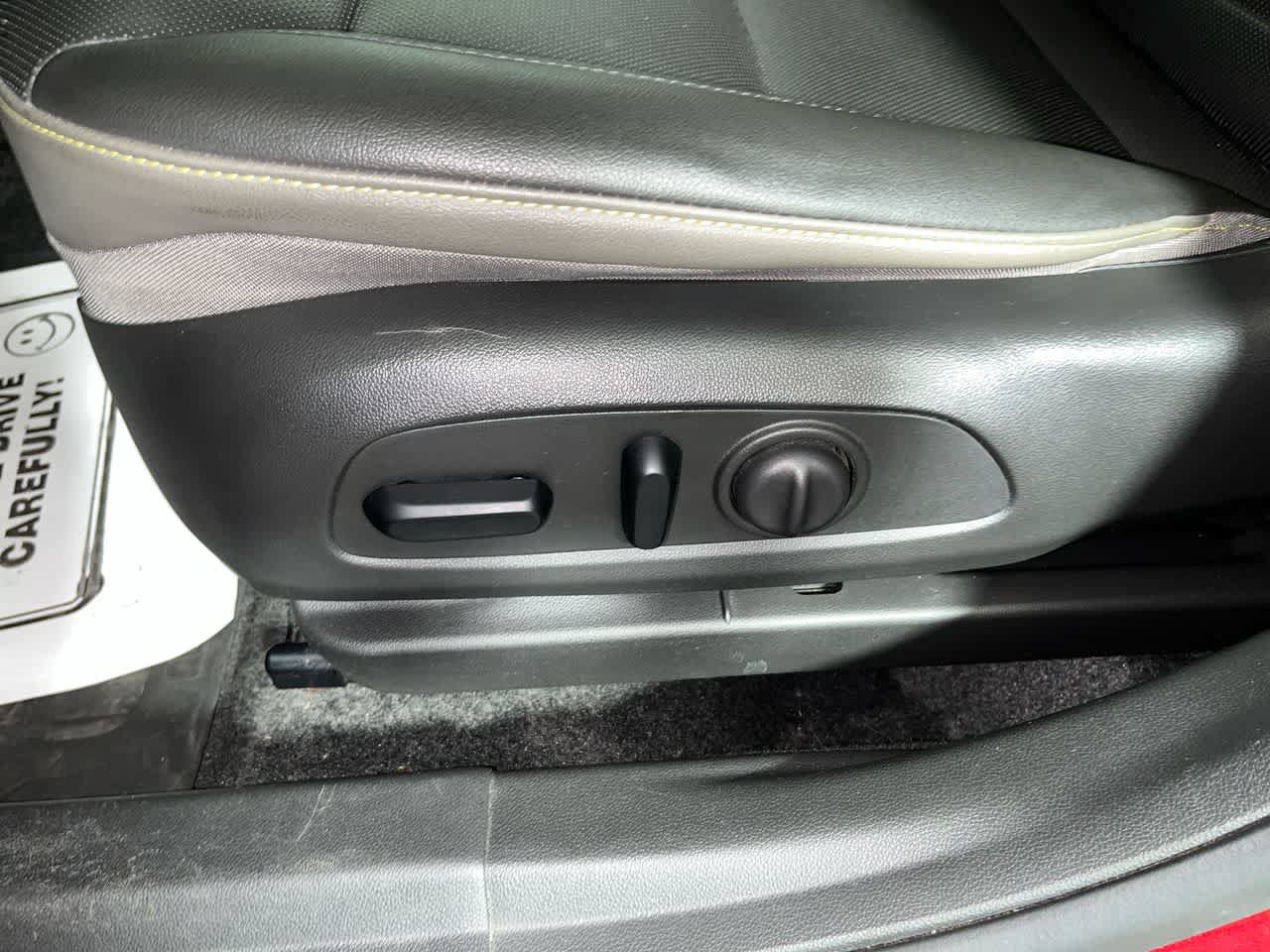 Used 2024 Chevrolet Trax ACTIV w/ Sunroof Package FWD image 14