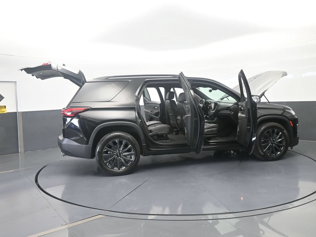 Used 2023 Chevrolet Traverse RS FWD image 84