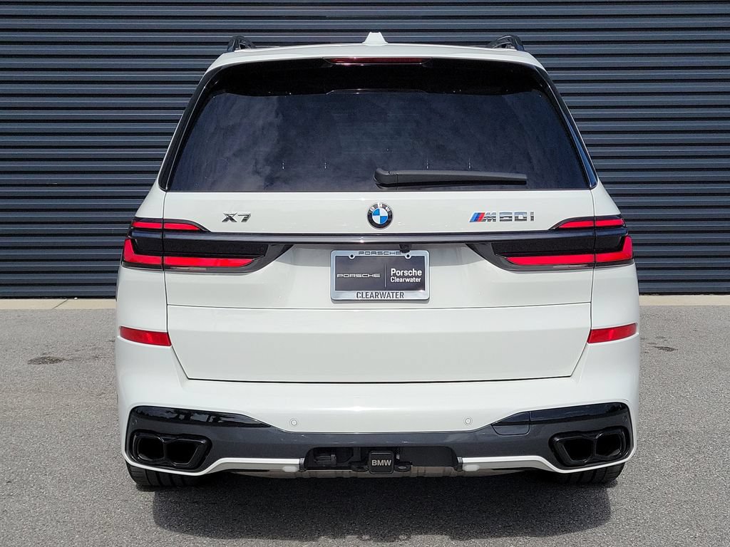 Used 2025 BMW X7 M60i AWD/4WD image 4