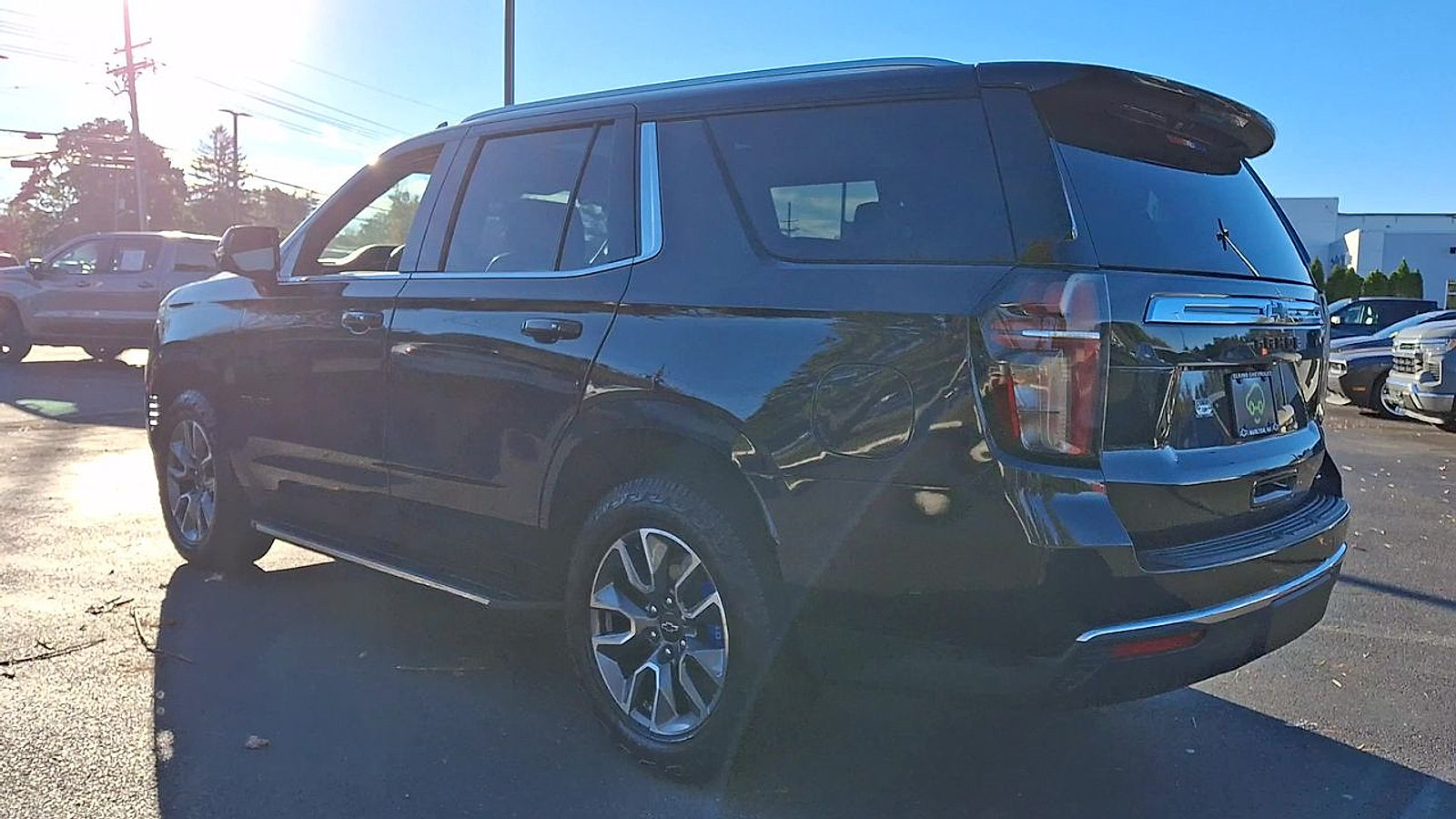 Certified 2023 Chevrolet Tahoe LT w/ Luxury Package AWD/4WD image 9