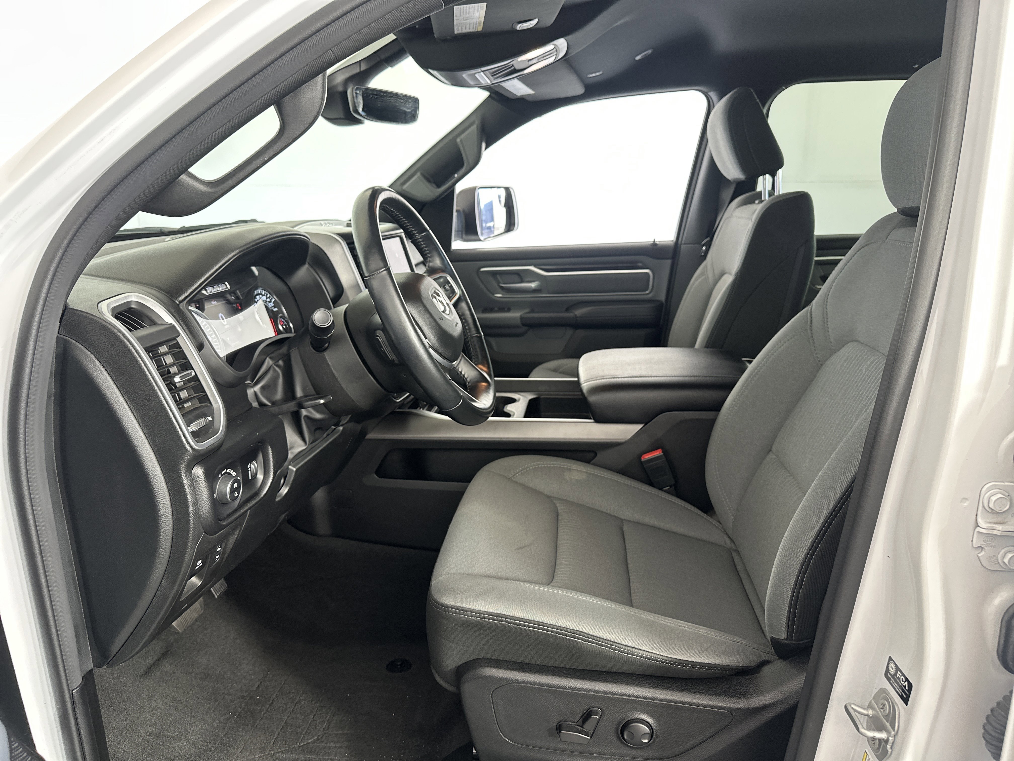 Used 2022 RAM 1500 Big Horn image 6