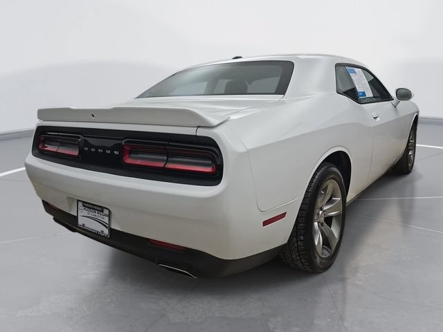 Used 2019 Dodge Challenger SXT RWD image 6