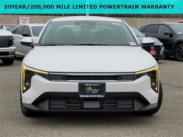 New 2025 Kia K4 LX image 2