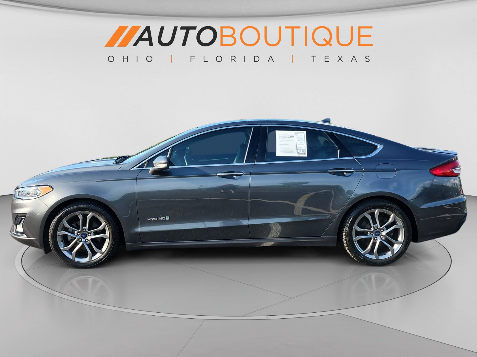 Used 2019 Ford Fusion Titanium FWD image 2