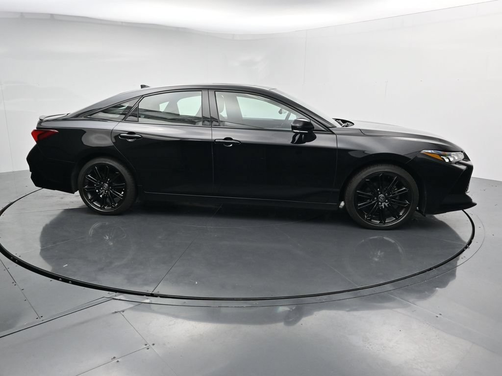 Used 2021 Toyota Avalon XSE FWD image 9