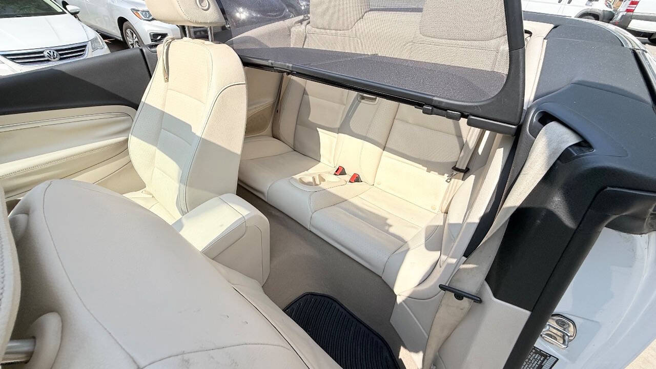 Used 2012 Volkswagen Eos Komfort FWD image 43
