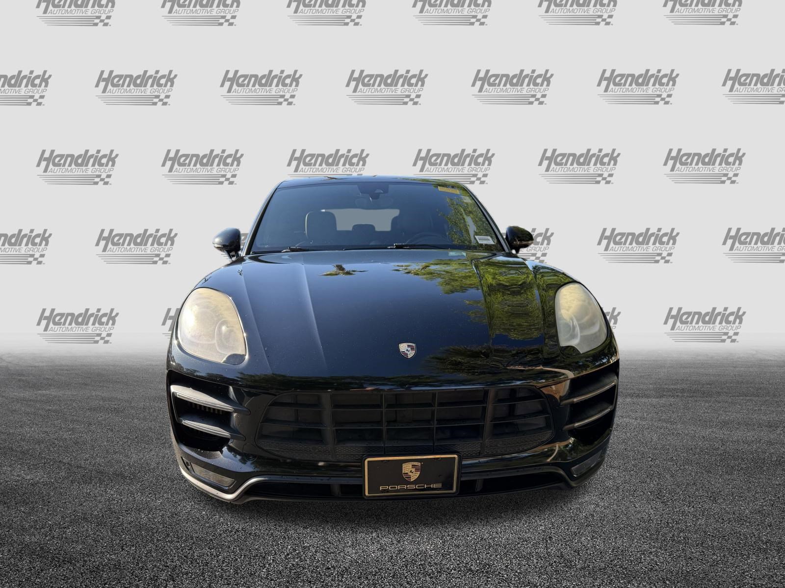 Used 2016 Porsche Macan Turbo AWD/4WD image 3