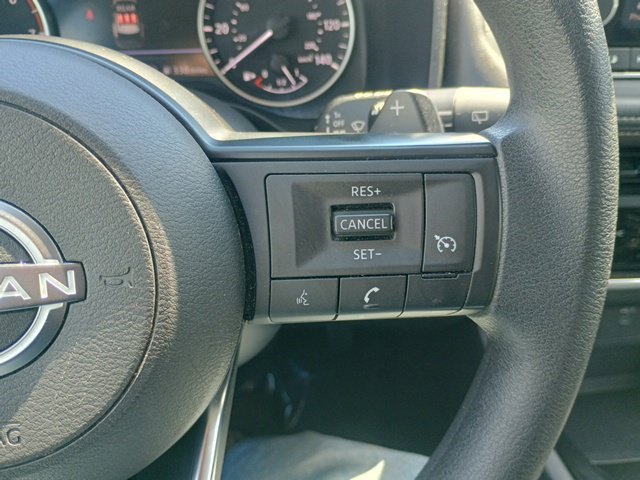 Used 2024 Nissan Rogue S AWD/4WD image 29