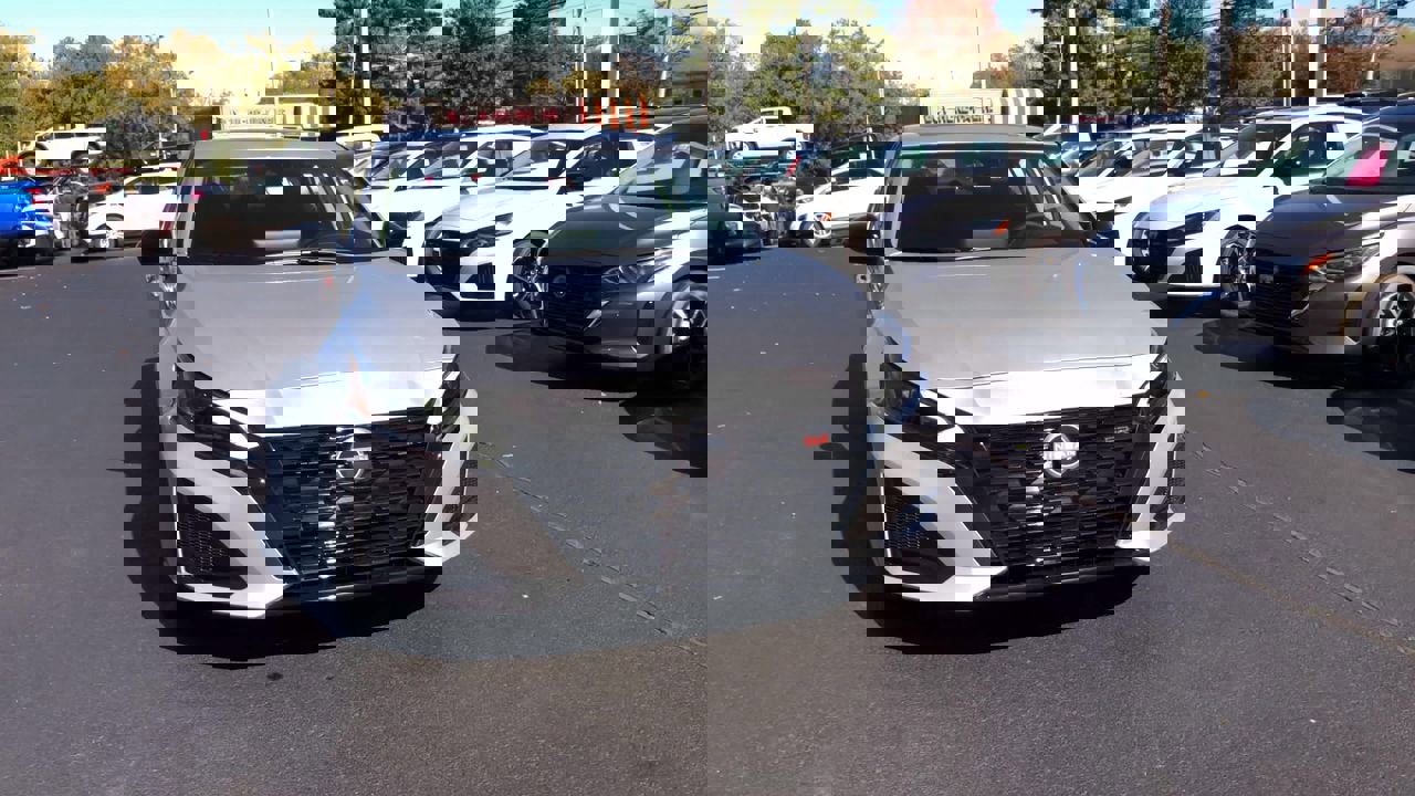 New 2025 Nissan Altima 2.5 SR w/ SR Premium Package image 3