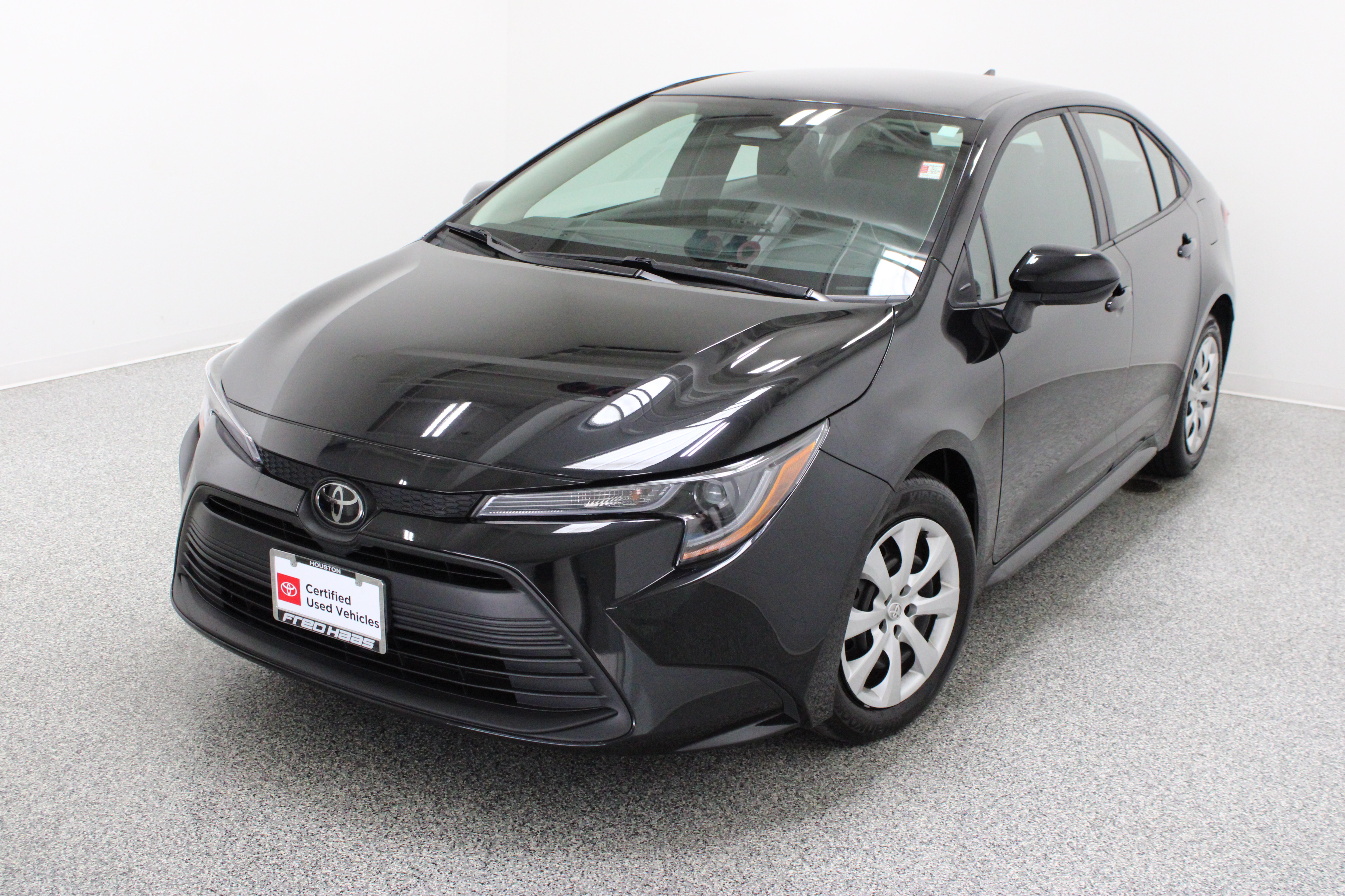 Certified 2026 Toyota Corolla LE FWD image 2