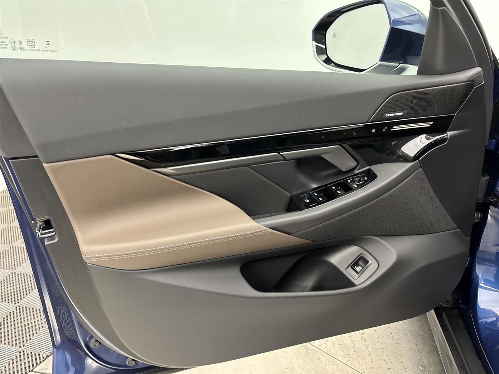 New 2026 BMW 530i xDrive w/ Premium Package AWD/4WD image 26