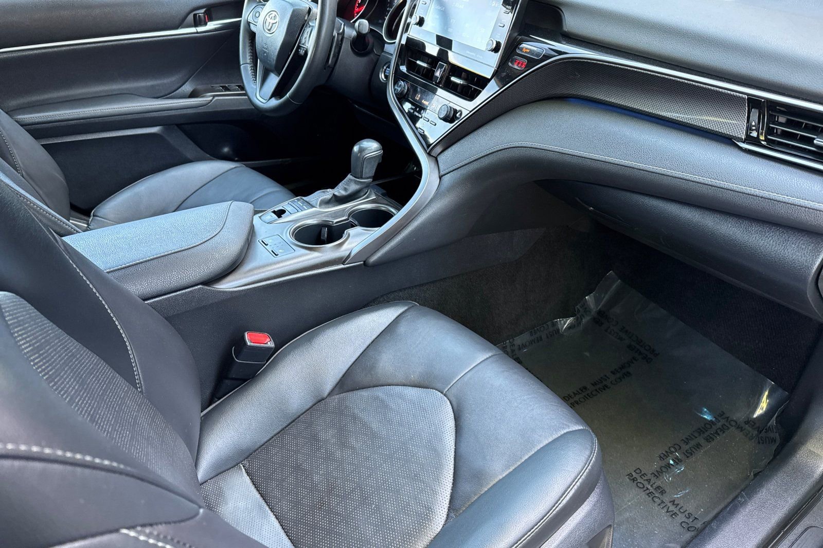 Used 2023 Toyota Camry XSE image 14