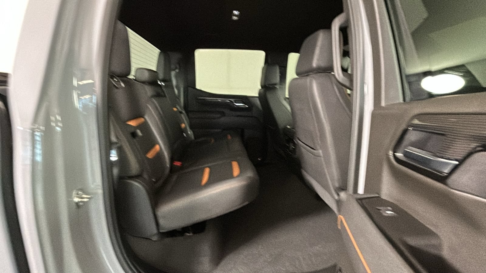 Used 2025 GMC Sierra 1500 AT4 AWD/4WD image 34