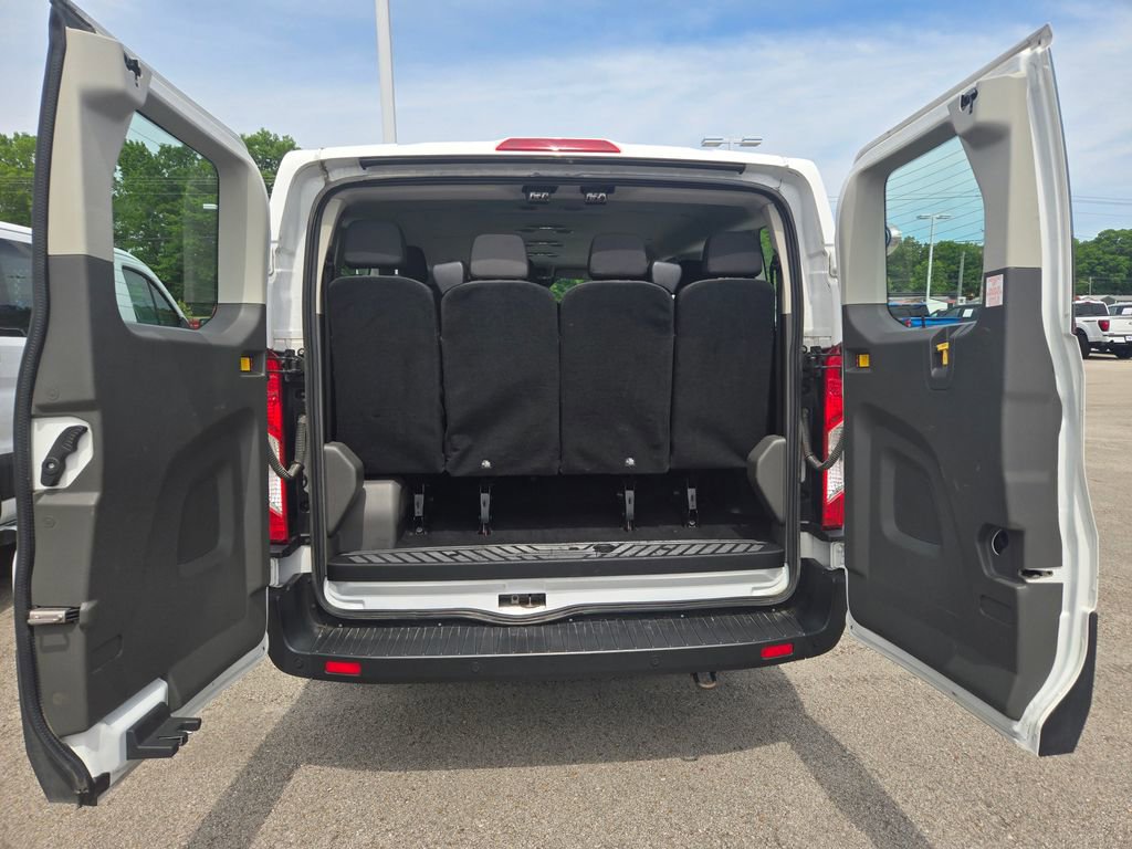 Used 2023 Ford Transit 350 XLT RWD image 5
