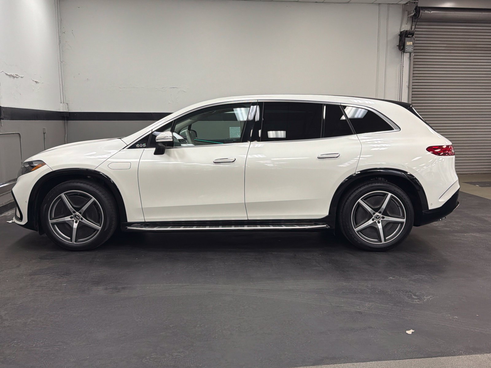 Certified 2023 Mercedes-Benz EQS 580 4MATIC SUV image 8
