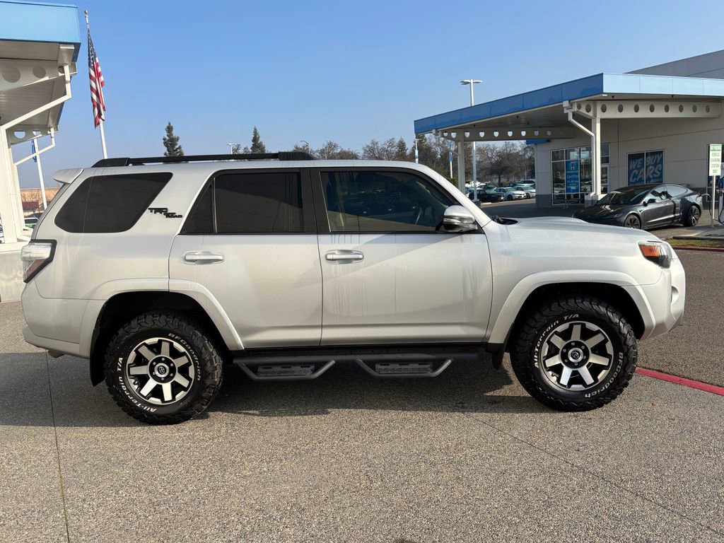Used 2021 Toyota 4Runner TRD Off-Road Premium image 4