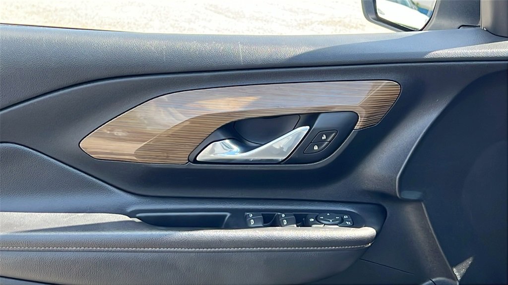 Used 2020 GMC Terrain SLE image 11