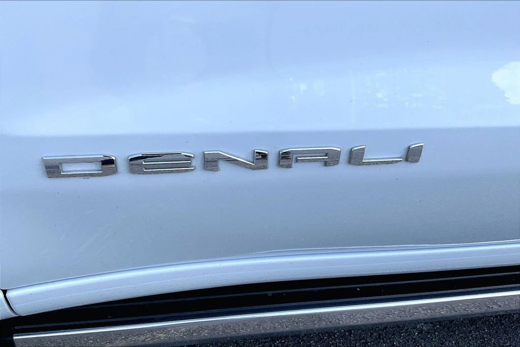 Used 2026 GMC Sierra 1500 Denali Ultimate AWD/4WD image 8