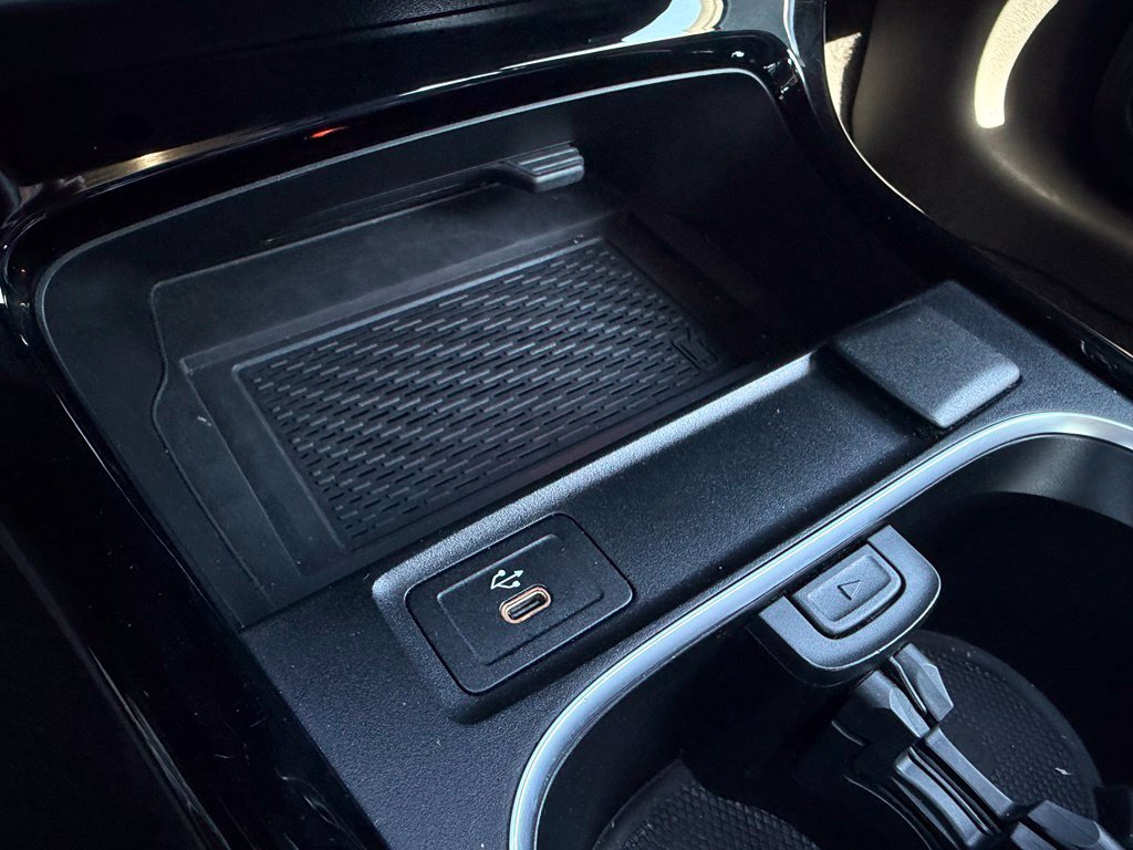 Used 2025 Mercedes-Benz CLA 250 image 22