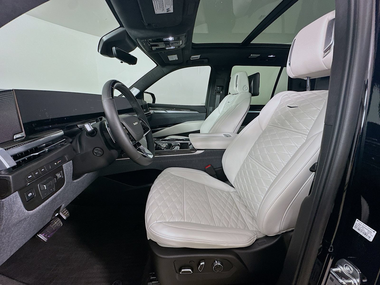 Used 2026 Cadillac Escalade V AWD/4WD image 32
